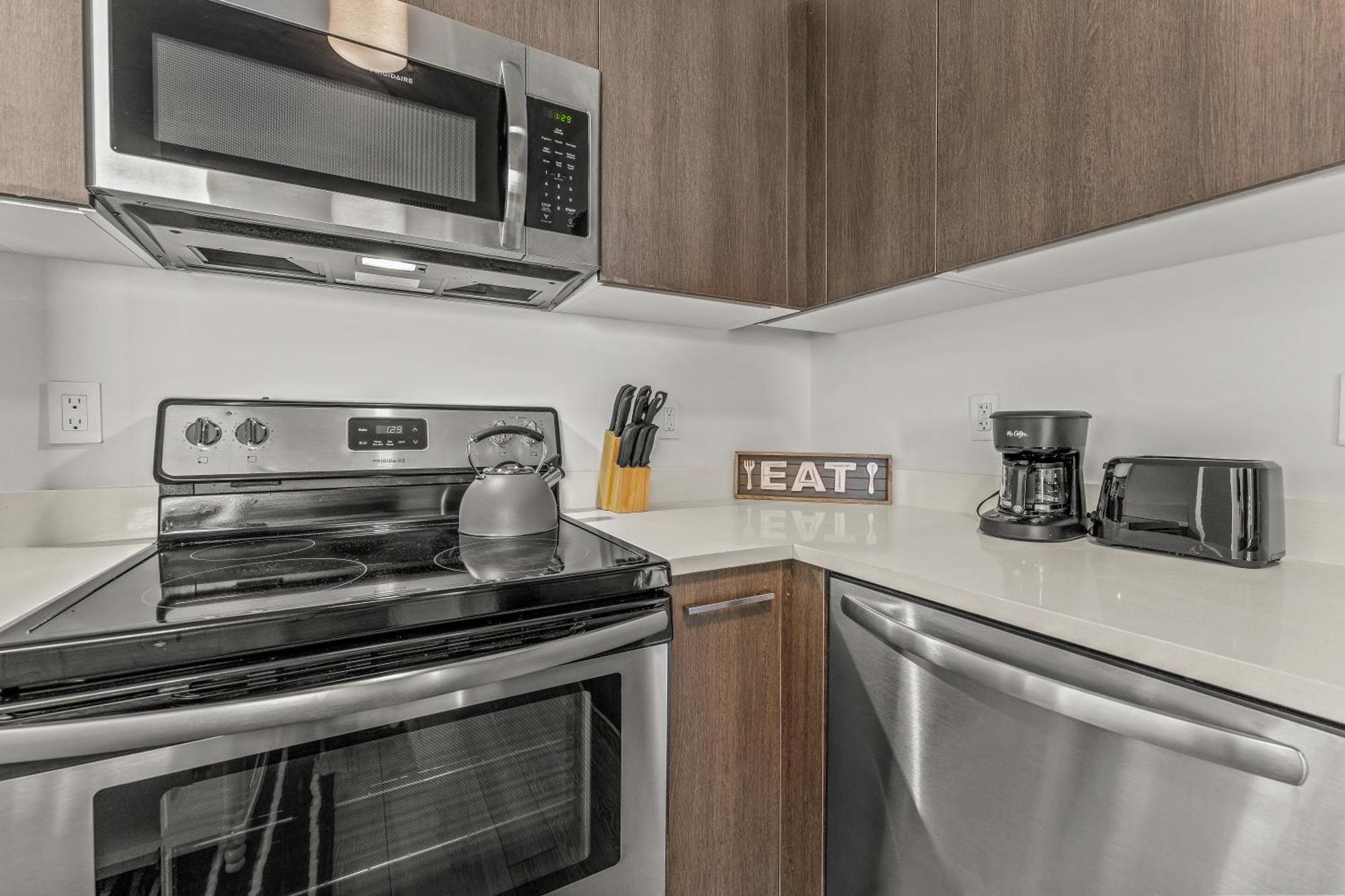 Tr Miami 2 Bedroom, 1 Bedroom, And Studio Condos With Balconies Exterior photo