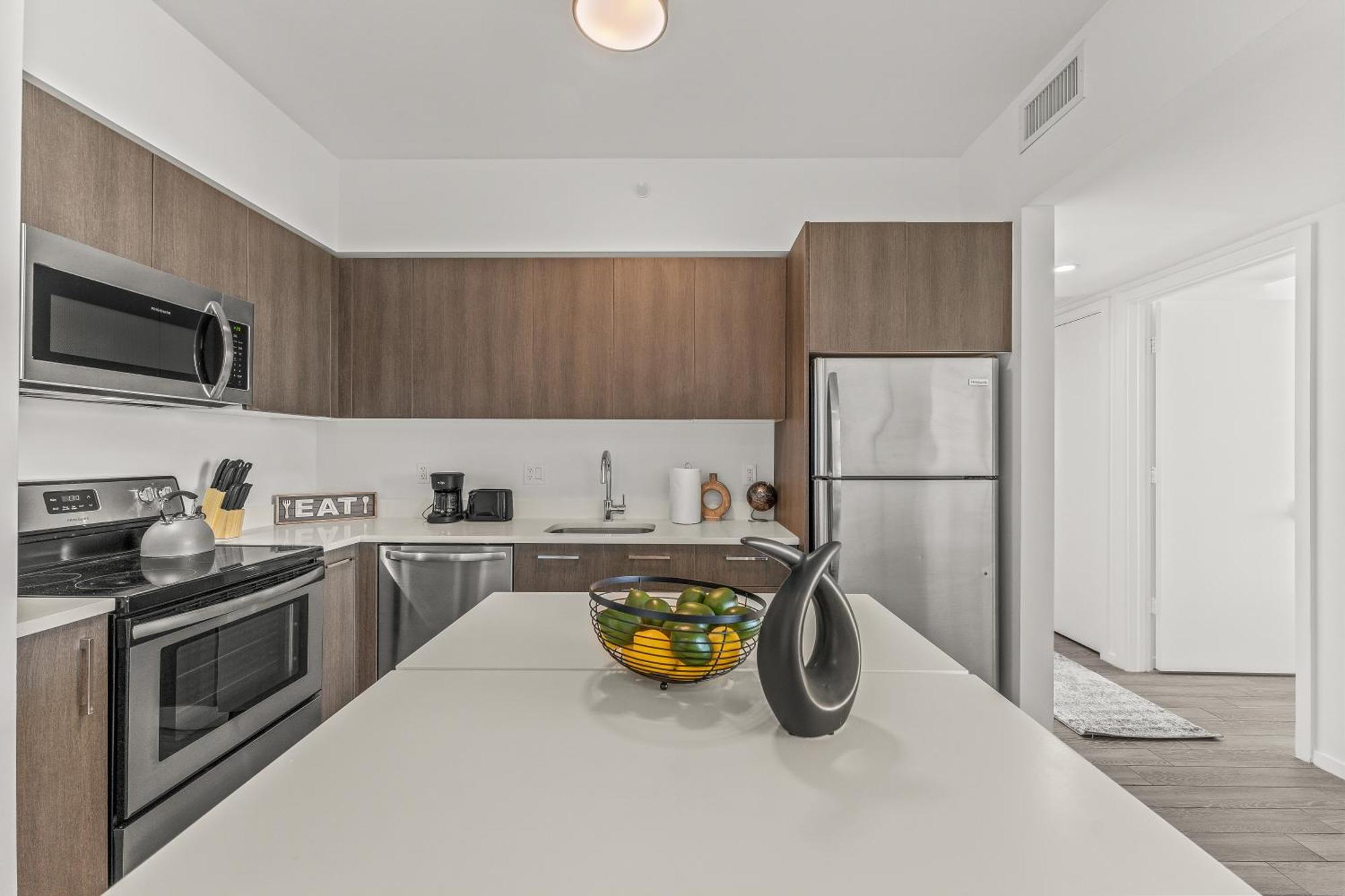 Tr Miami 2 Bedroom, 1 Bedroom, And Studio Condos With Balconies Exterior photo